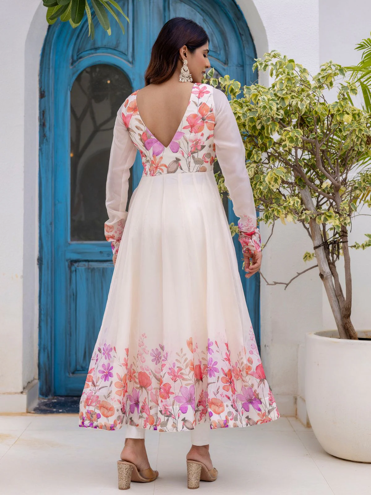 Odette Off White Georgette Solid Stitched Anarkali Kurta Set For Women - Image 4