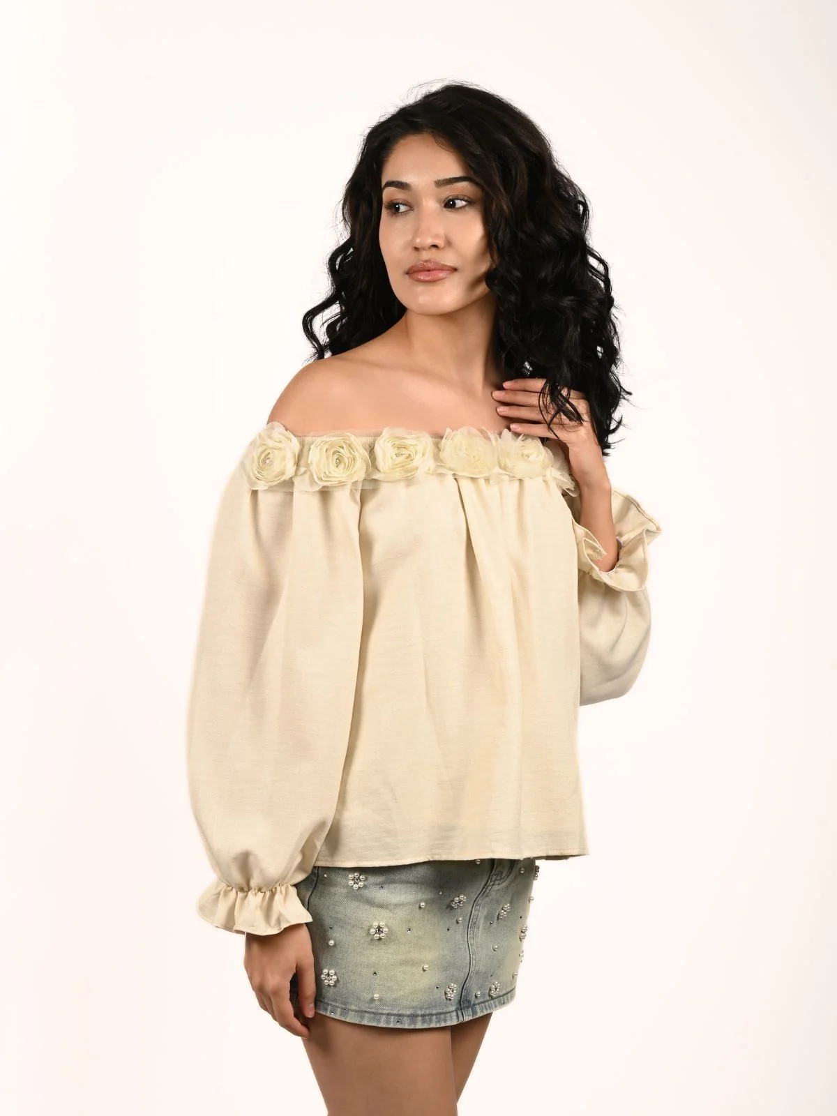 Odette Off White Polyester Gathered Top For Women - Image 2