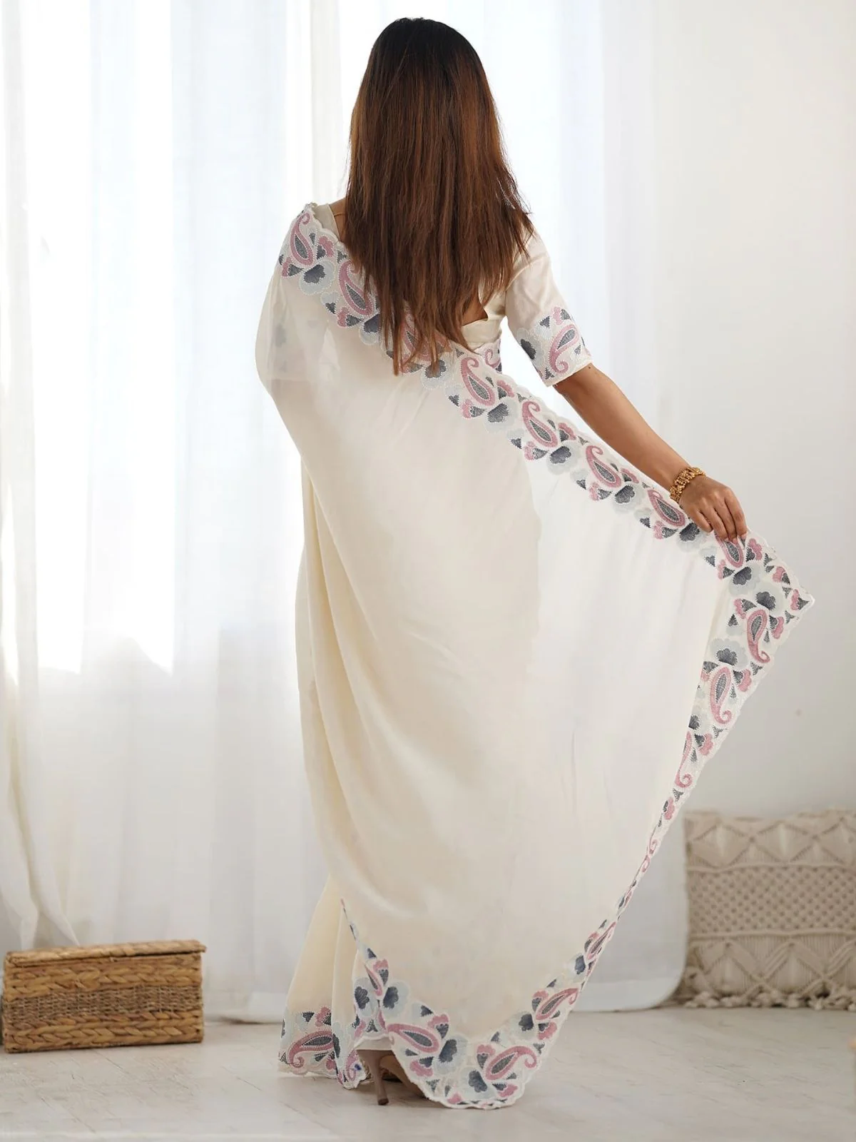 Odette Off White Silk Blend Embroidered Solid Saree For Women - Image 2