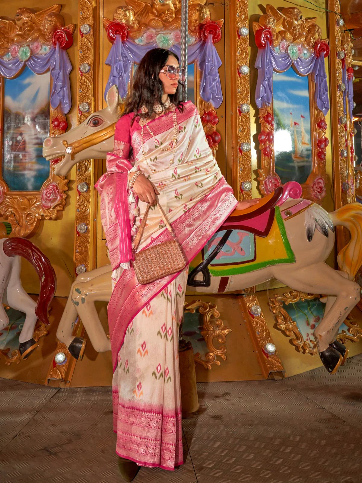 Odette Off White Silk Blend Woven Saree With Unstitched Blouse For Women - Image 2