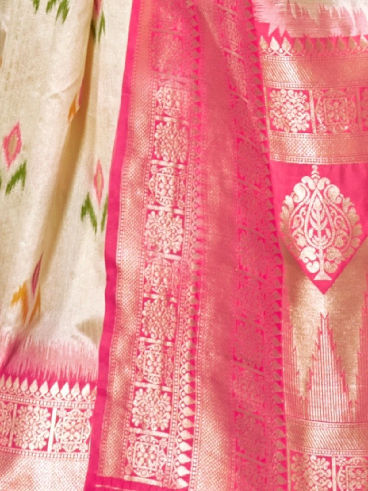 Odette Off White Silk Blend Woven Saree With Unstitched Blouse For Women - Image 3