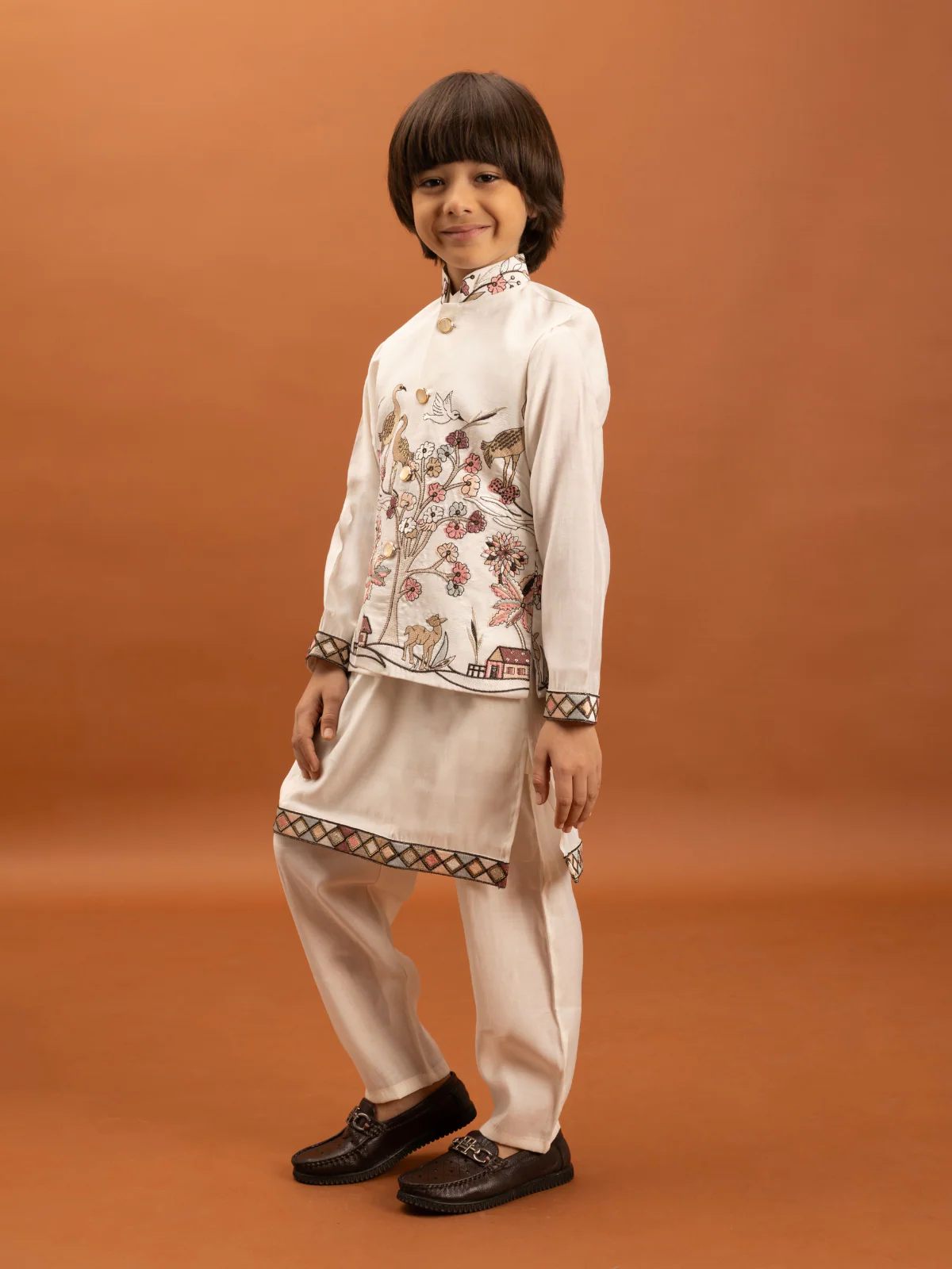 Odette Off White Viscose Silk Embroidered Stitched Kurta Set For Kids - Image 2