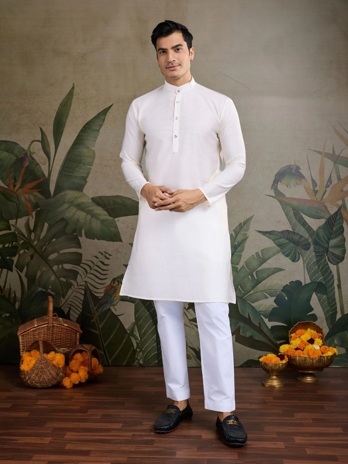 Odette Off White Viscose Silk  Woven Stitched Kurta For Men - Image 4