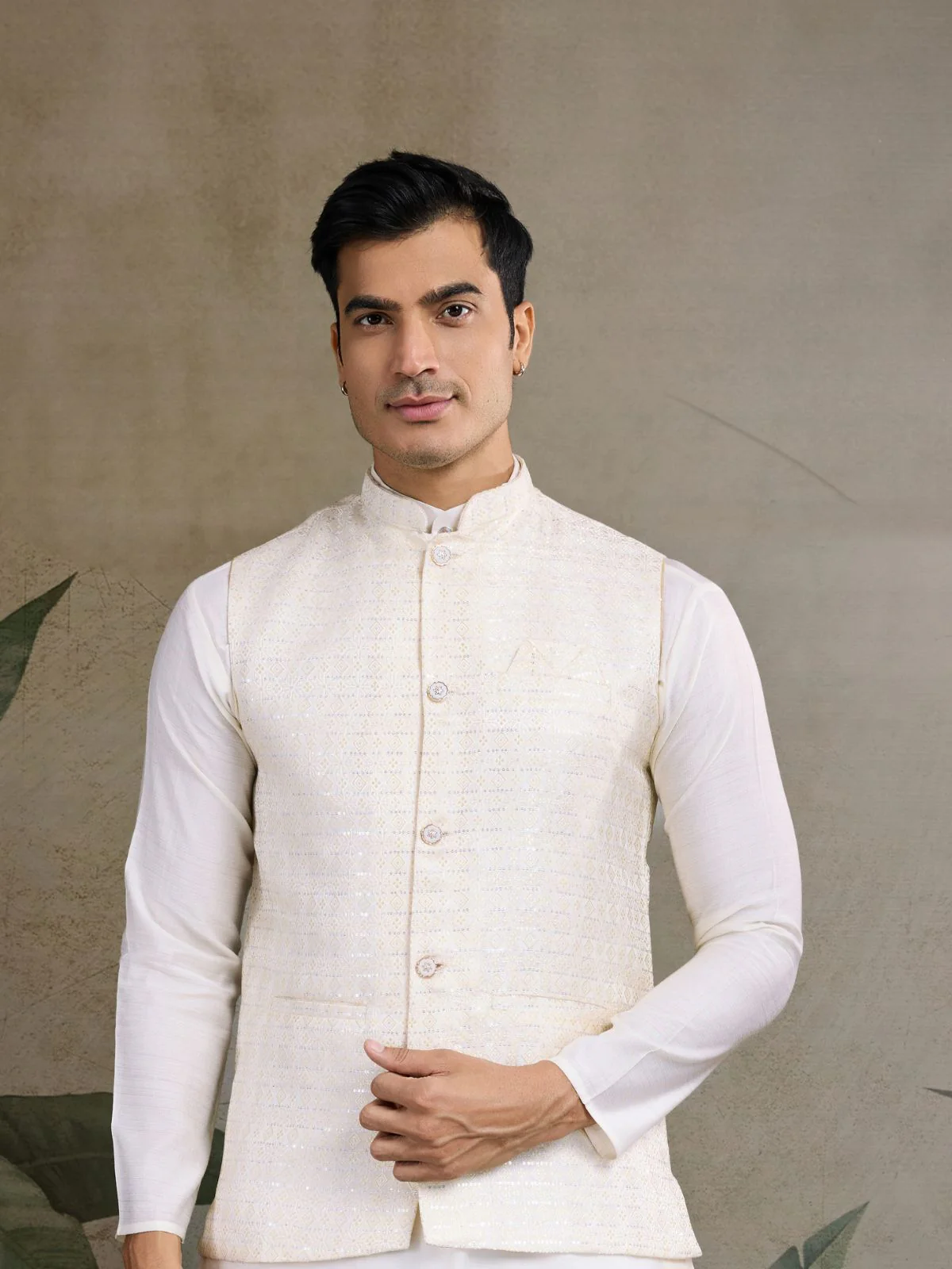 Odette Off White Viscose Silk  Woven Stitched Kurta For Men - Image 6