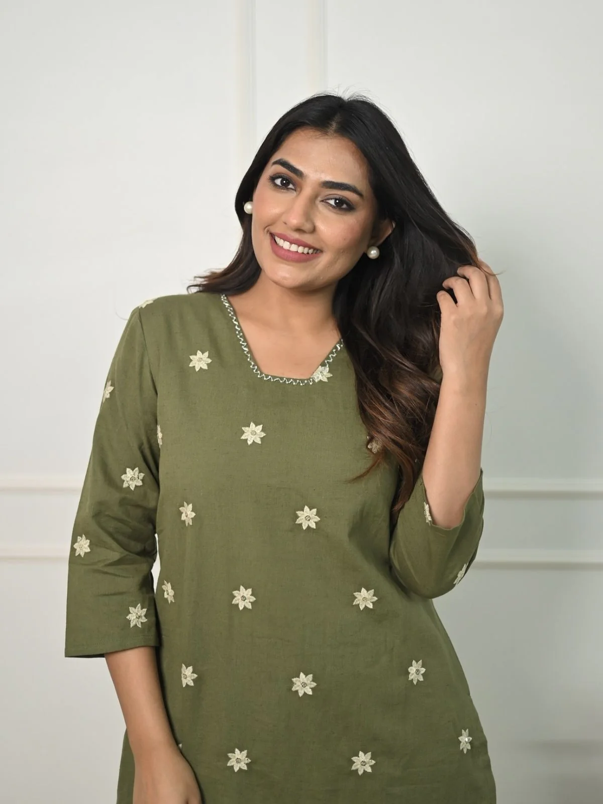 Odette Olive Green Cotton Blend Embroidered Stiched Kurta Set For Women - Image 4
