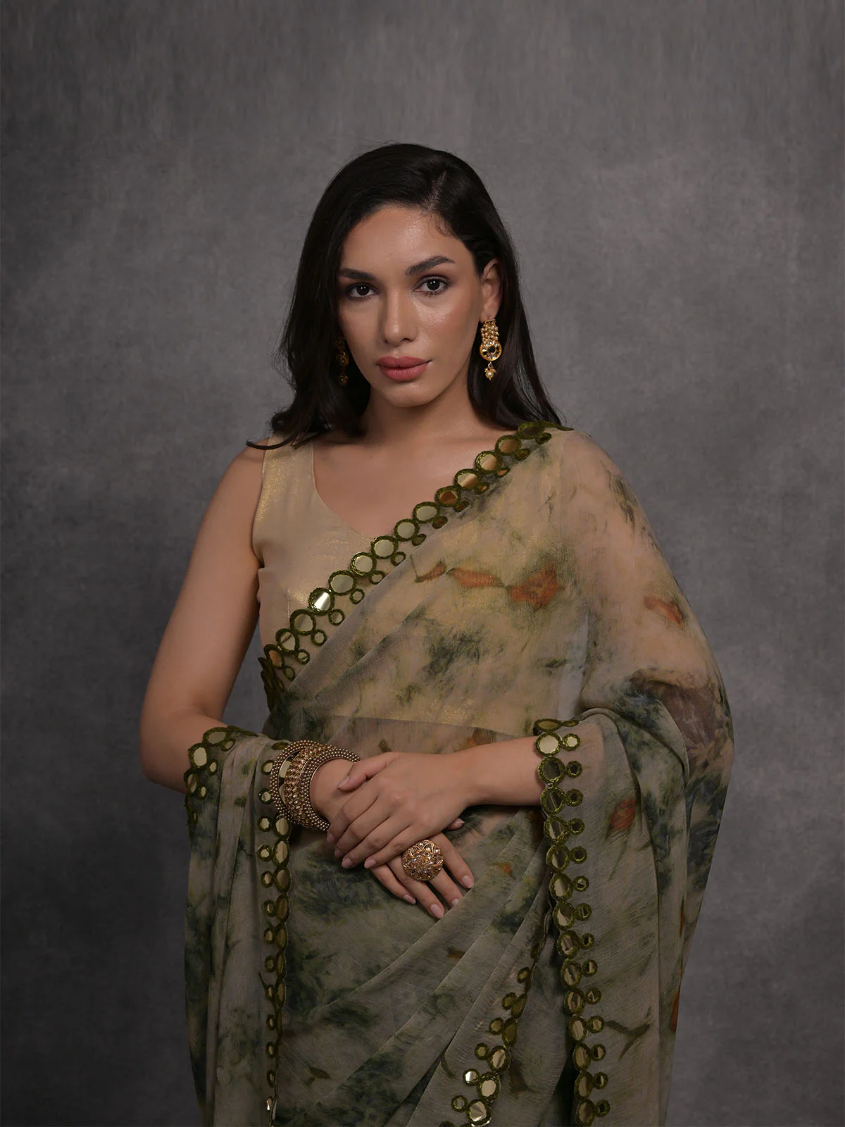 Odette Olive Printed Georgette Saree With Unstitched Blouse For Women - Image 4