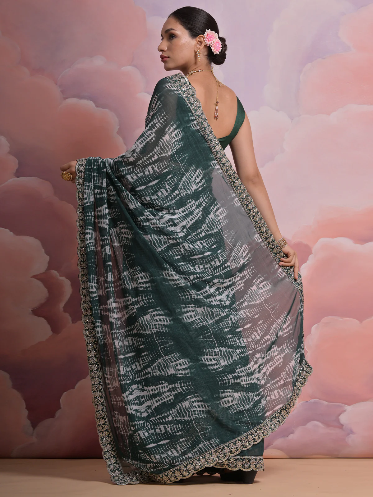 Odette Green Printed Georgette  Saree With Unstitched Blouse For Women - Image 3