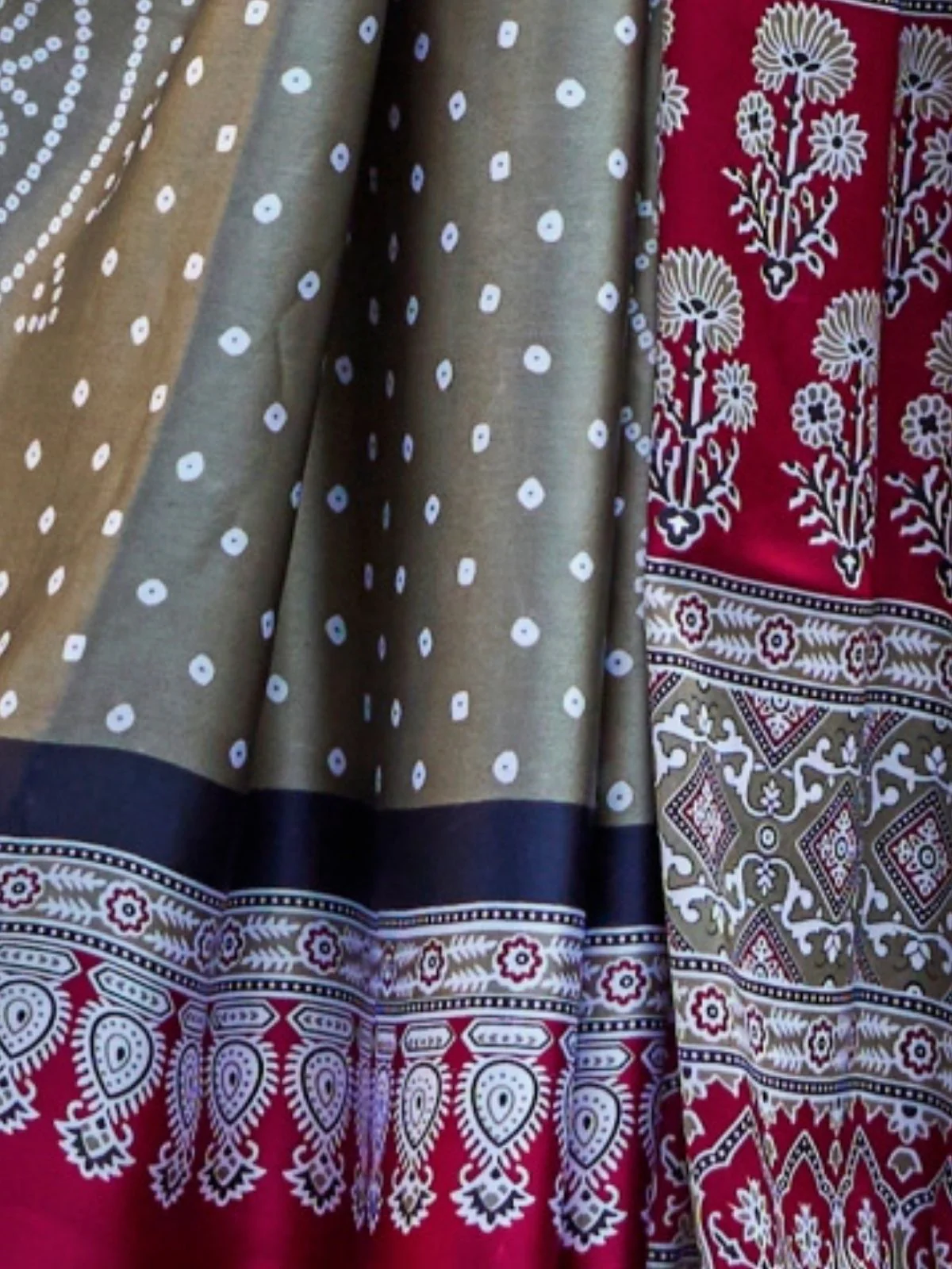 Odette Olive Satin Printed Saree With Unstitched Blouse For Women - Image 3
