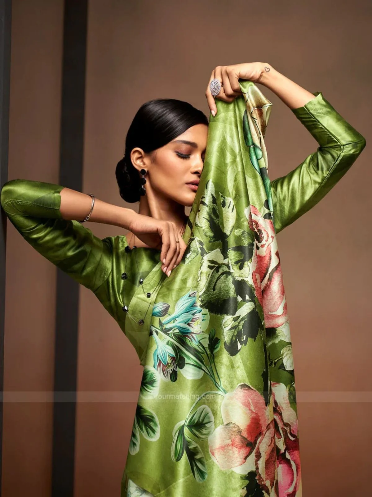Odette Olive Satin Printed Saree With Unstitched Blouse For Women - Image 3