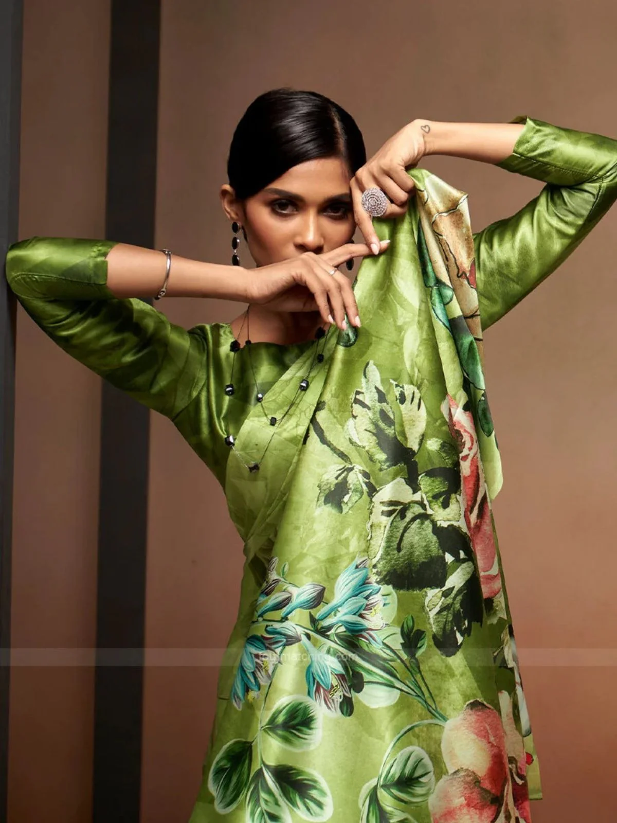 Odette Olive Satin Printed Saree With Unstitched Blouse For Women - Image 4