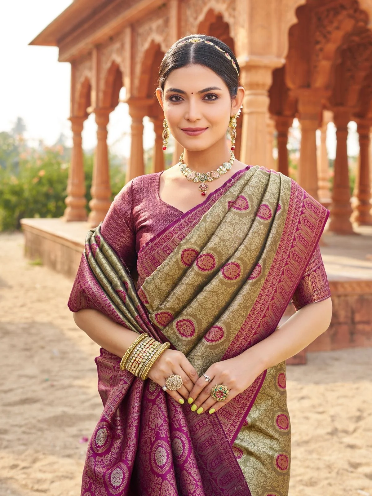 Odette Olive Silk Blend Woven Banarasi Saree For Women - Image 4