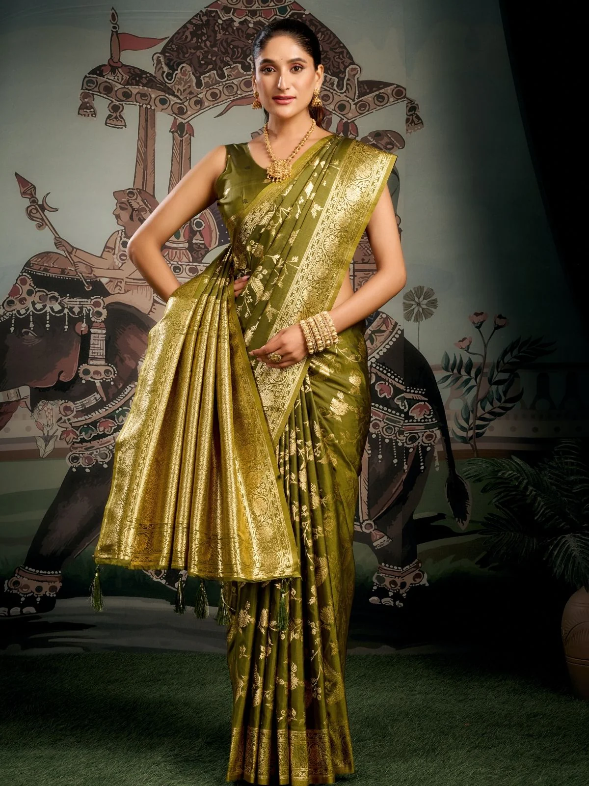 Odette Olive Silk Blend Woven Saree For Women - Image 3