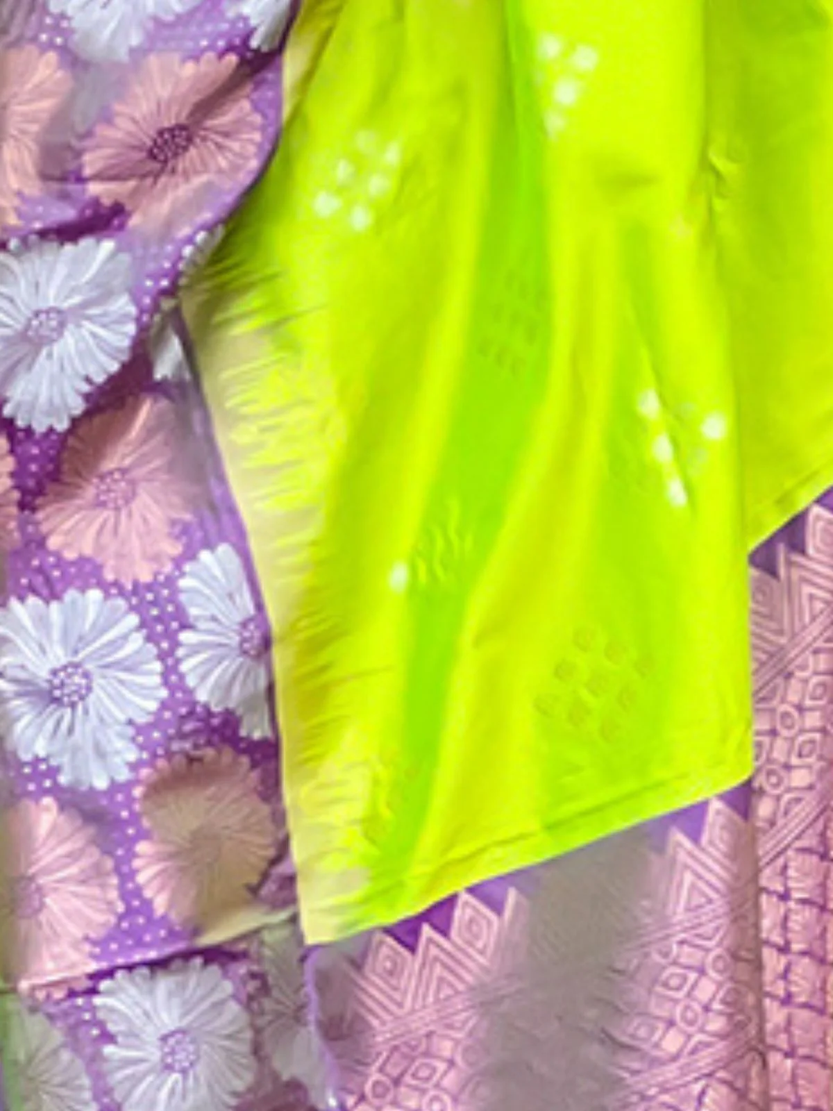 Odette Olive Woven Design Soft Silk Saree With Unstitched Blouse For Women - Image 5