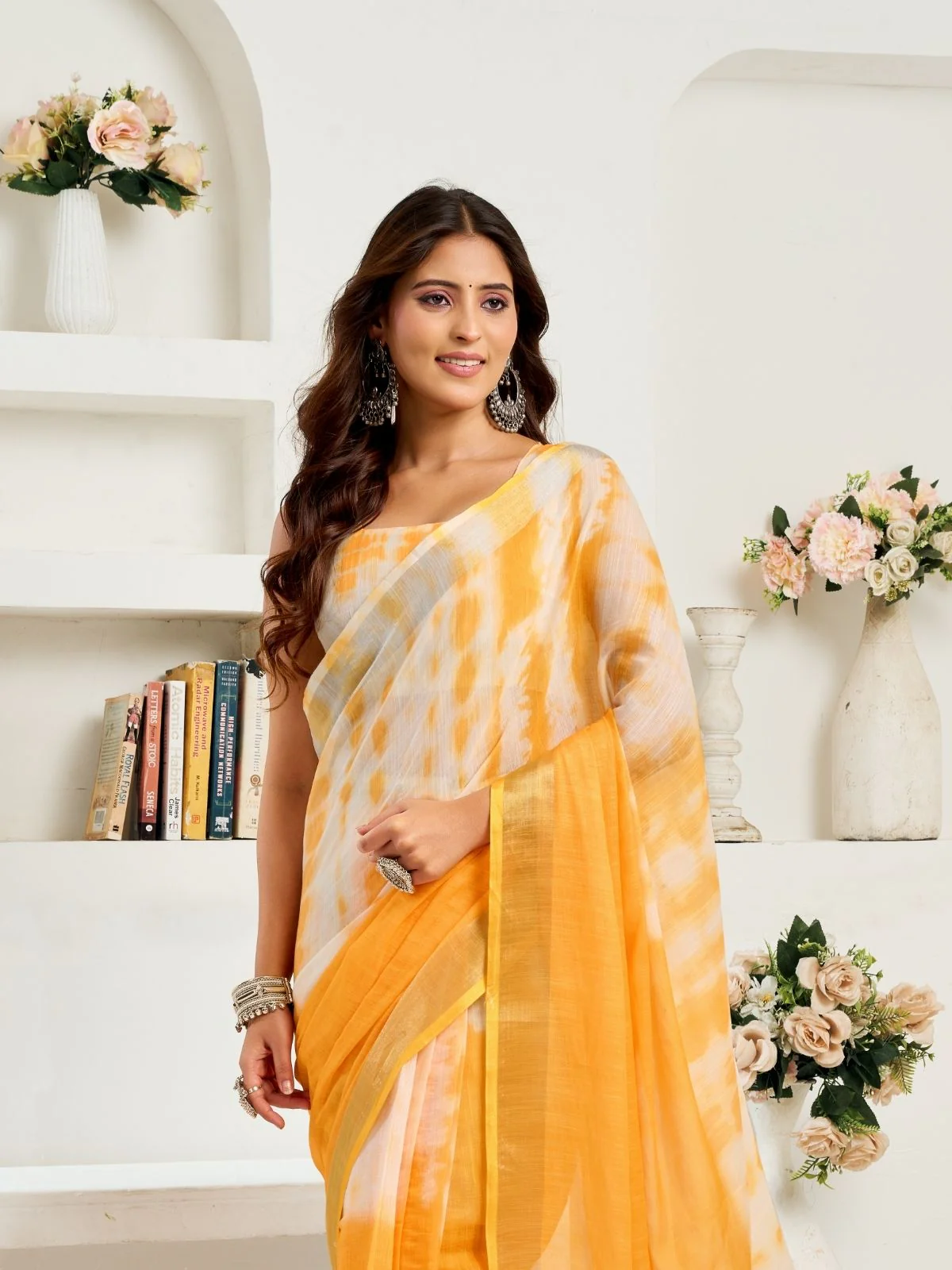 Odette Orange And White Cotton Linen Zari Work Saree For Women - Image 5