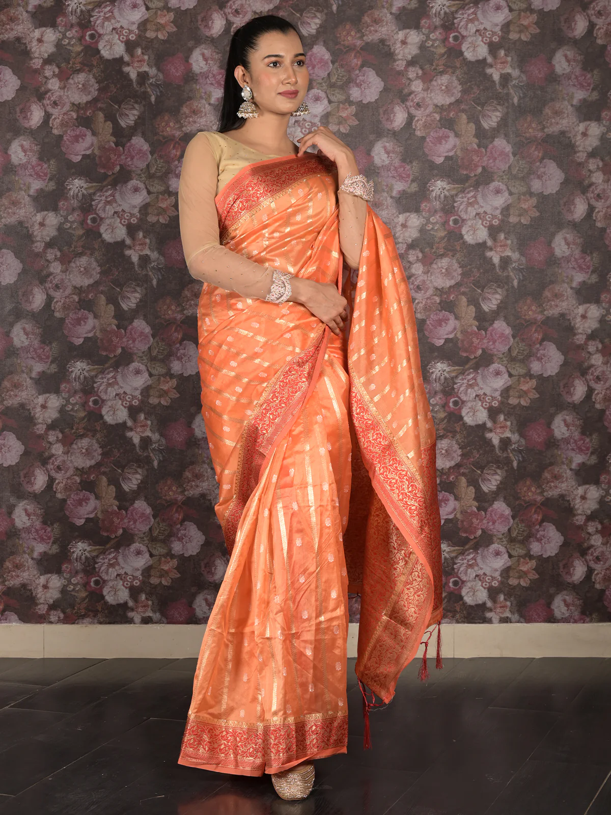 Odette Orange Cotton Silk Blend Woven Saree With Unstitched Blouse For Women - Image 2