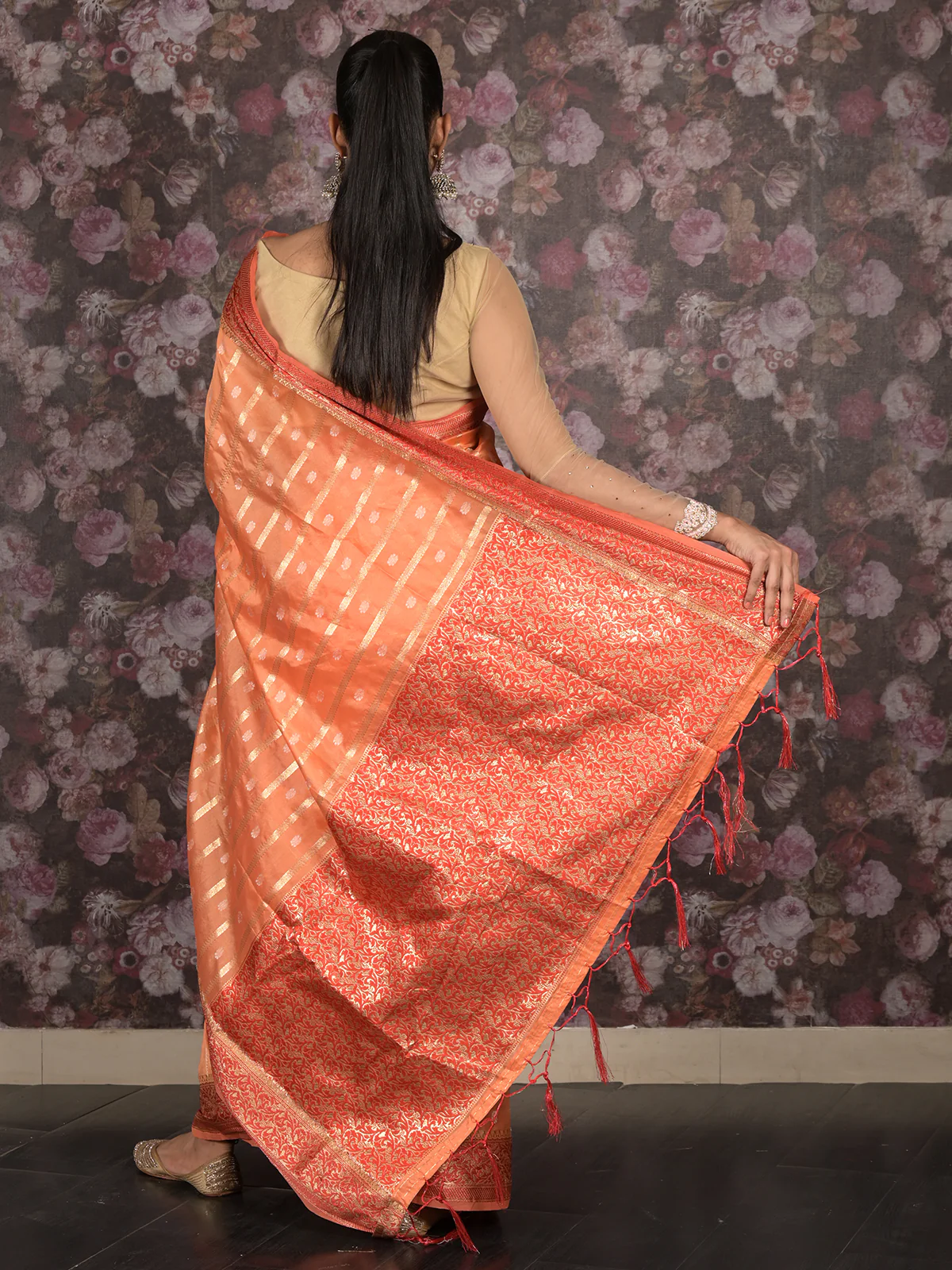 Odette Orange Cotton Silk Blend Woven Saree With Unstitched Blouse For Women - Image 4
