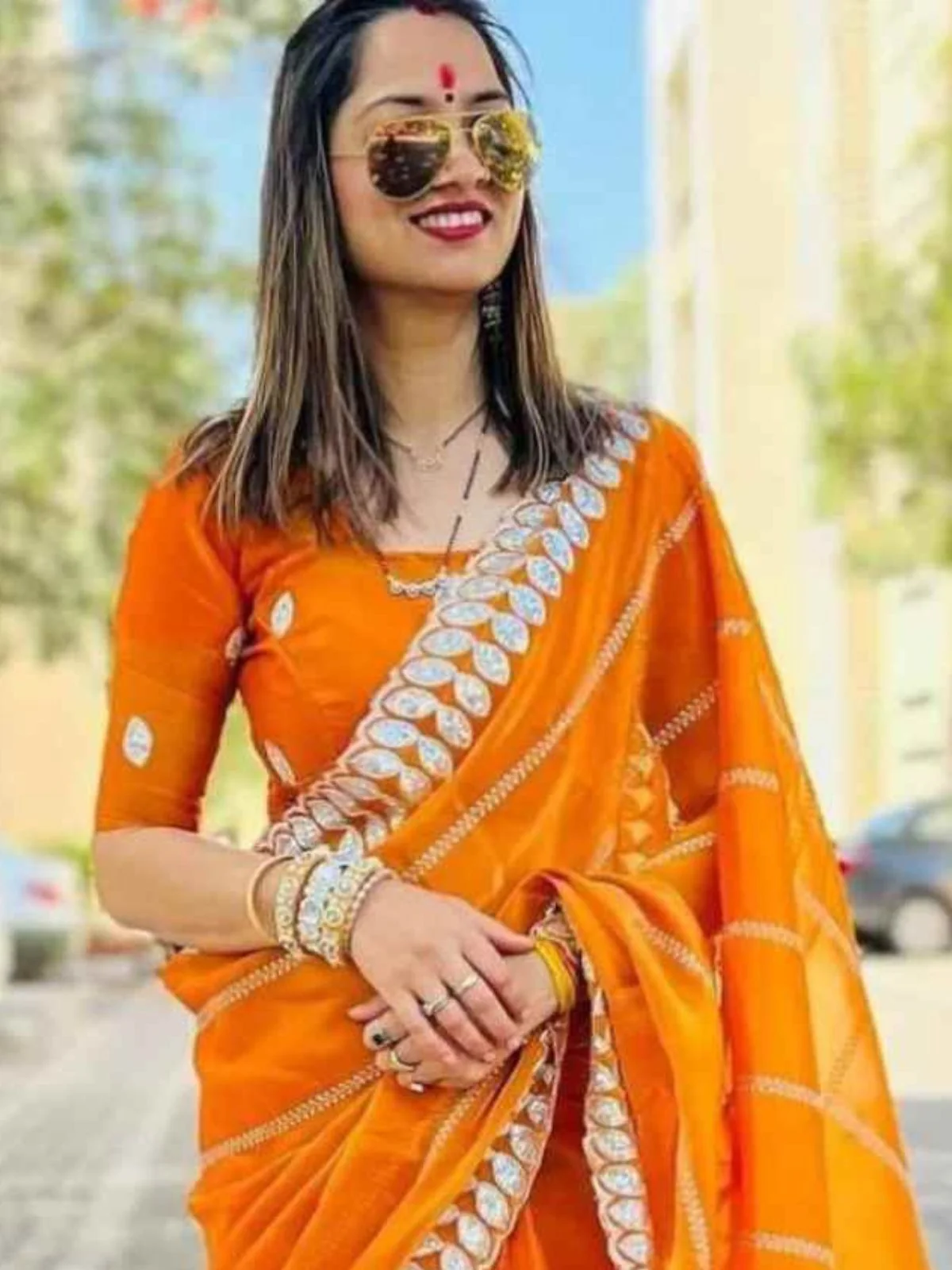Odette Orange Embroidered Silk Blend Saree With Unstitched Blouse For Women - Image 2