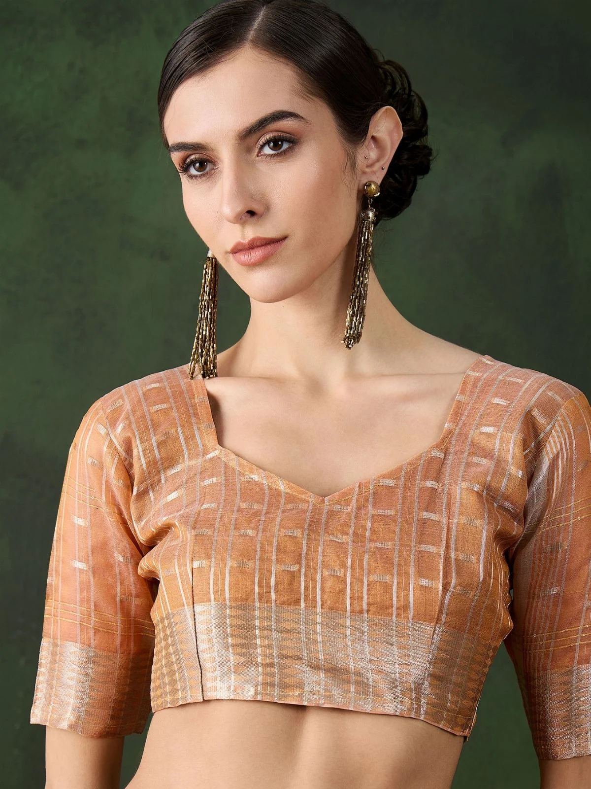 Odette Orange Organza Woven Saree With Unstitched Blouse For Women - Image 5