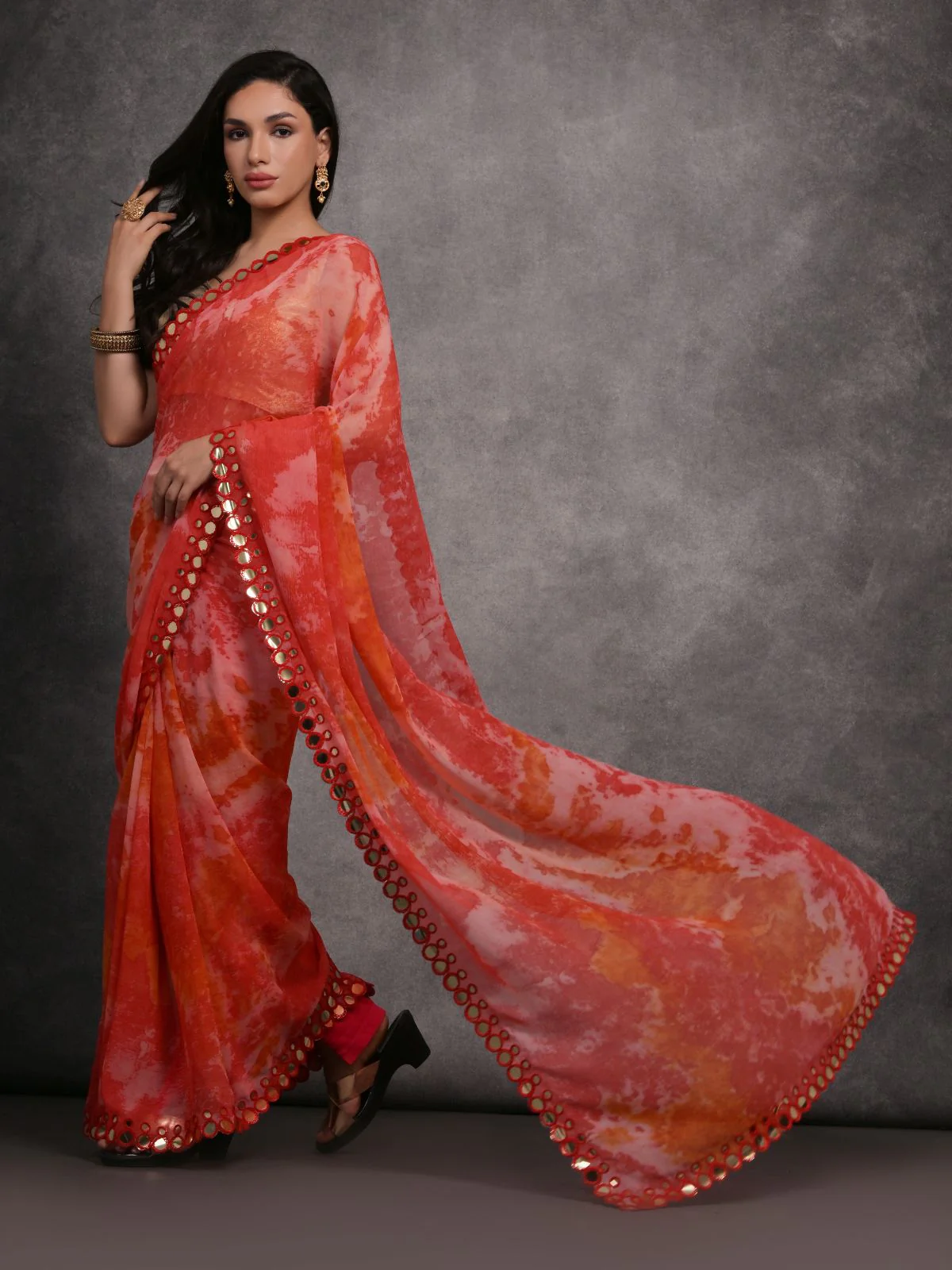 Odette Orange and Pink Printed Georgette Saree With Unstitched Blouse For Women - Image 2