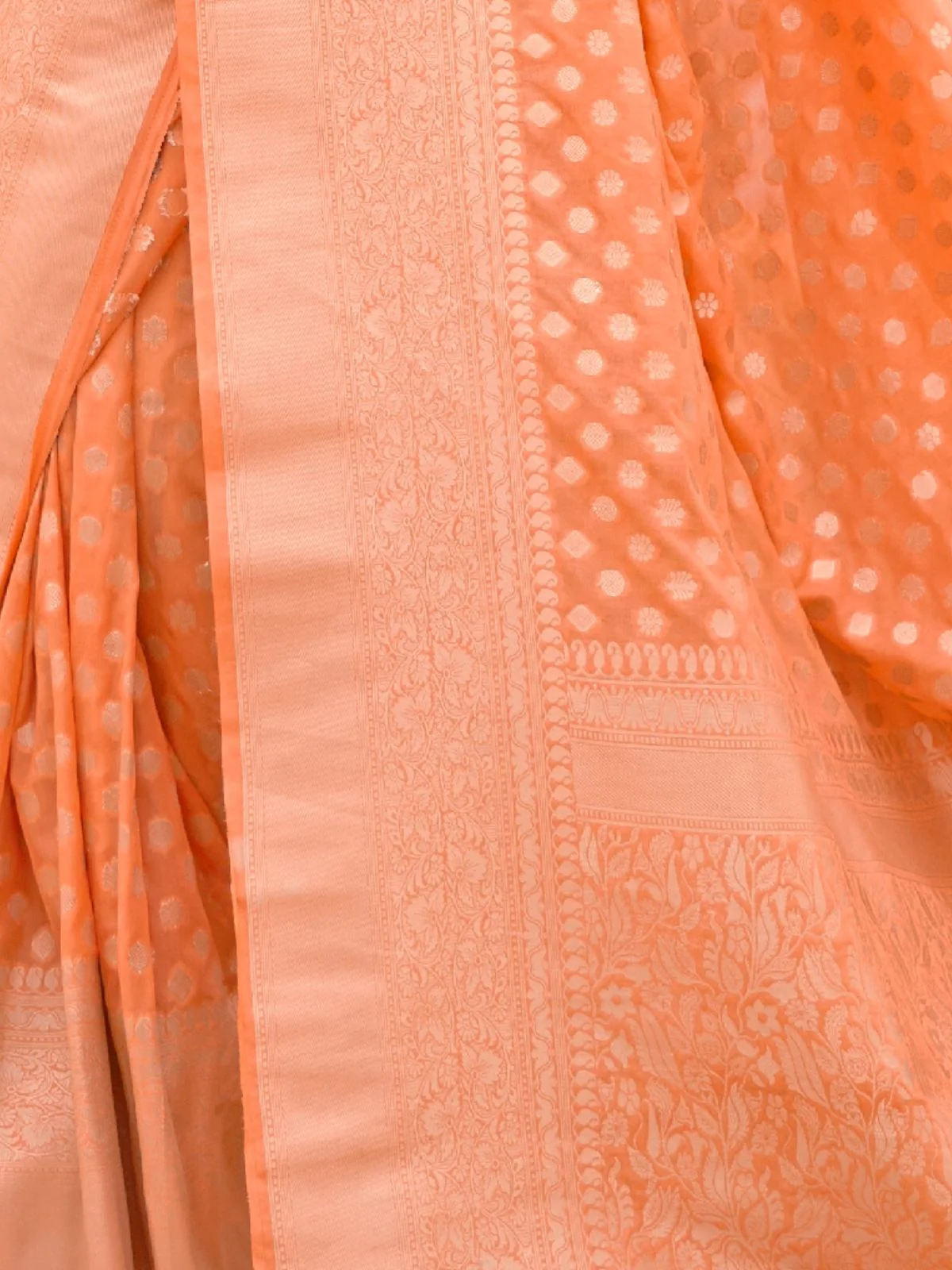Odette Orange Woven Silk Blend Saree With Unstitched Blouse For Women - Image 4