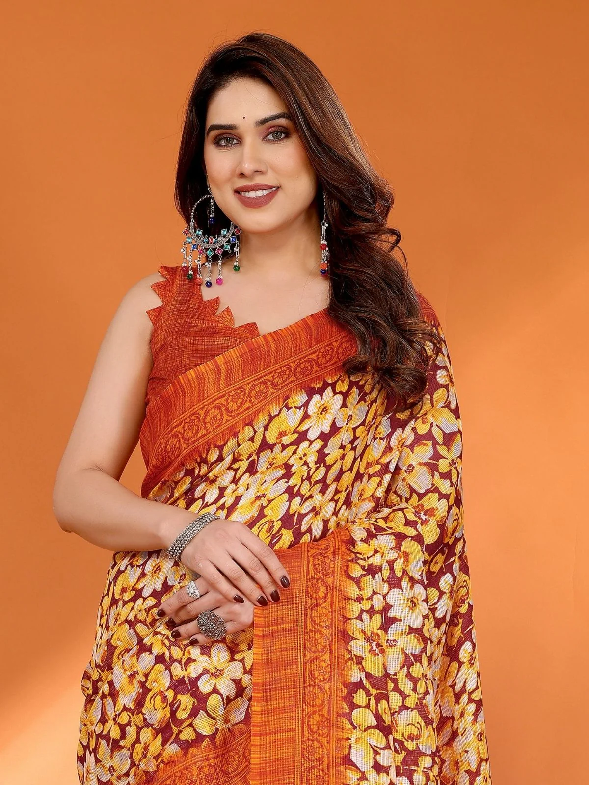 Odette Orange Silk Blend Printed Saree For Women - Image 4