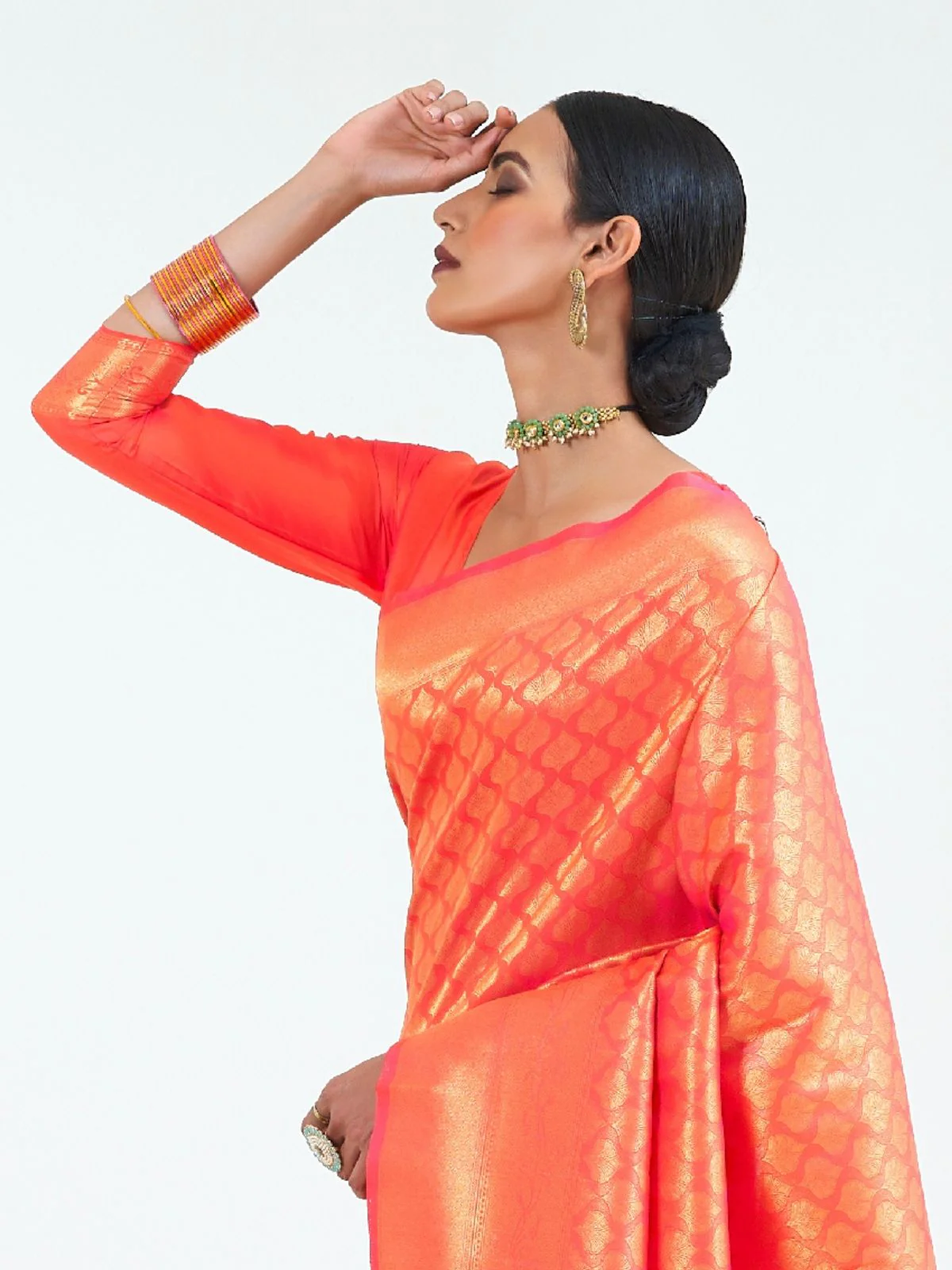 Odette Orange Silk Blend Woven Saree With Unstitched Blouse For Women - Image 2