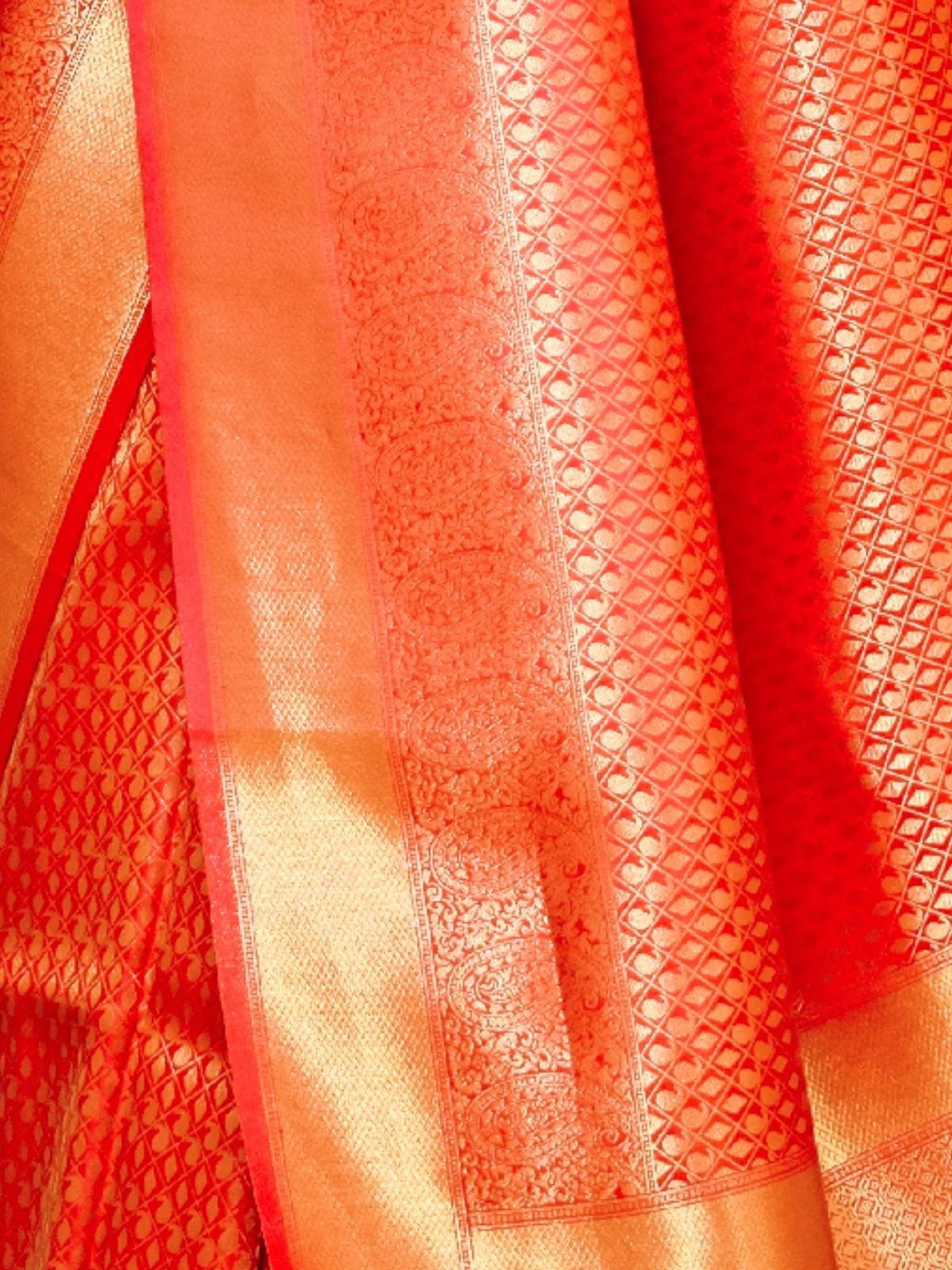 Odette Orange Silk Blend Woven Saree With Unstitched Blouse For Women - Image 3