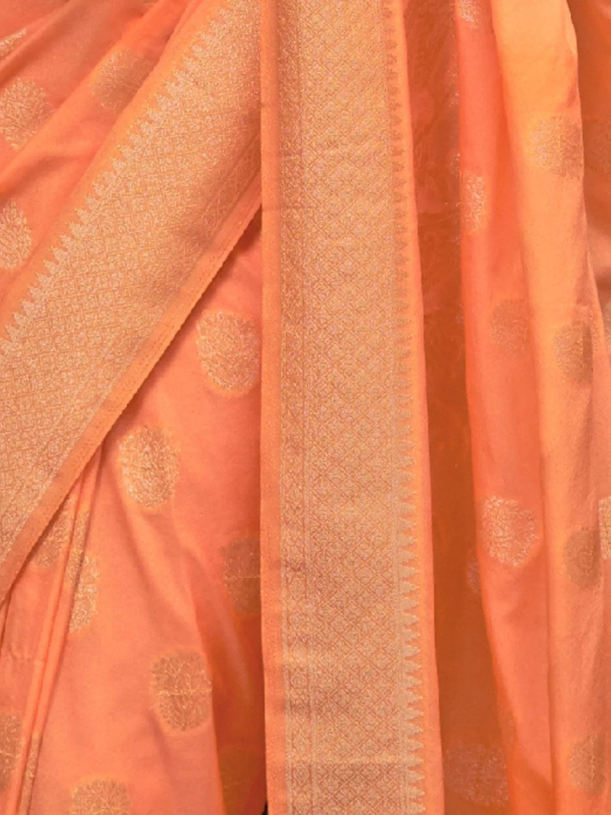 Odette Orange Woven Design Silk Blend Saree With Unstitched Blouse For Women - Image 3