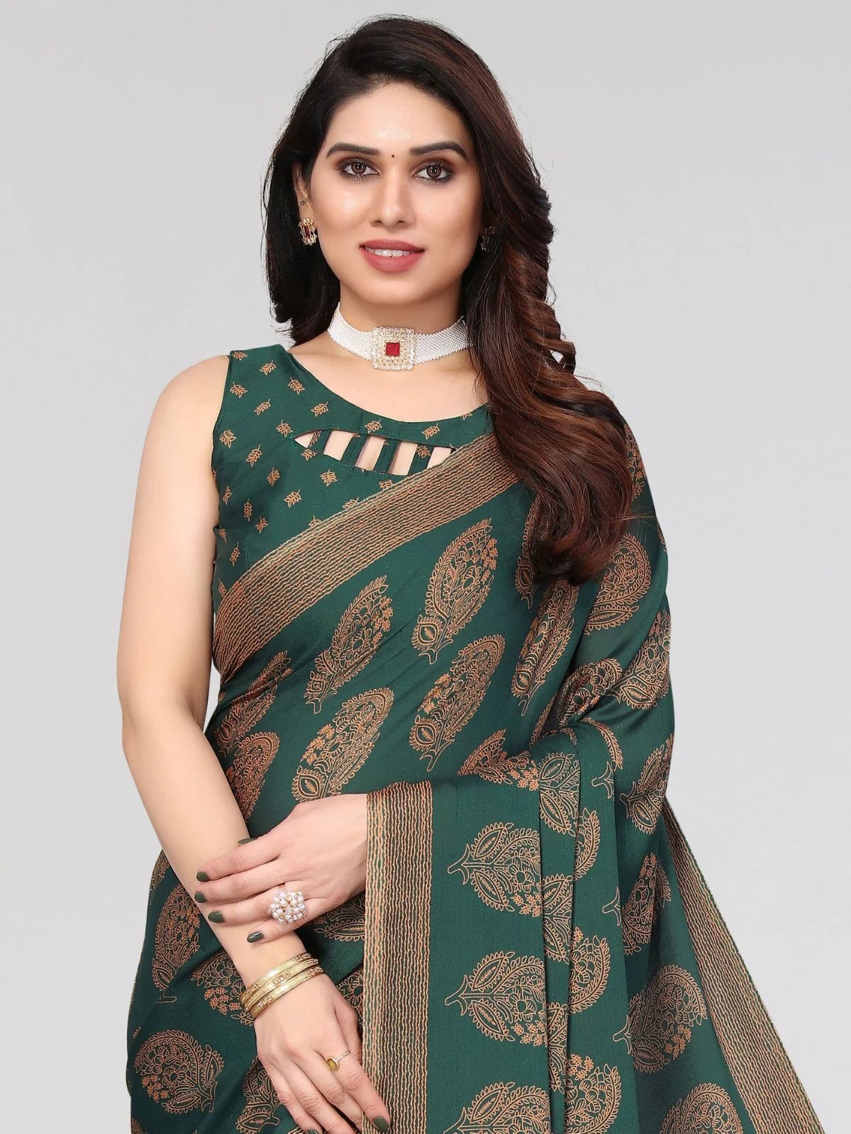 Odette Partywear Dark Green Printed Moss Chiffon Saree with Unstitched Blouse for Women - Image 4