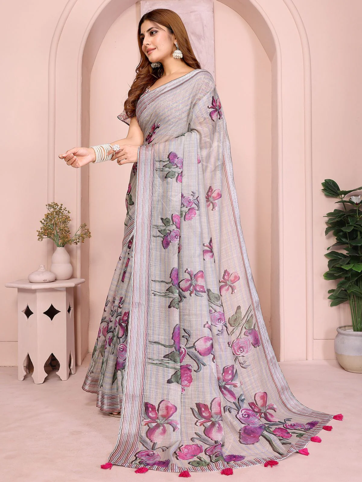 Odette Pastel Grey Cotton Linen Solid Printed Saree For Women - Image 2