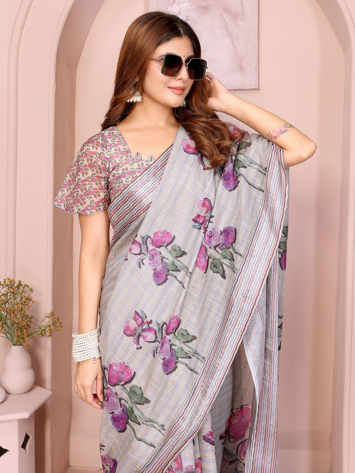 Odette Pastel Grey Cotton Linen Solid Printed Saree For Women - Image 4