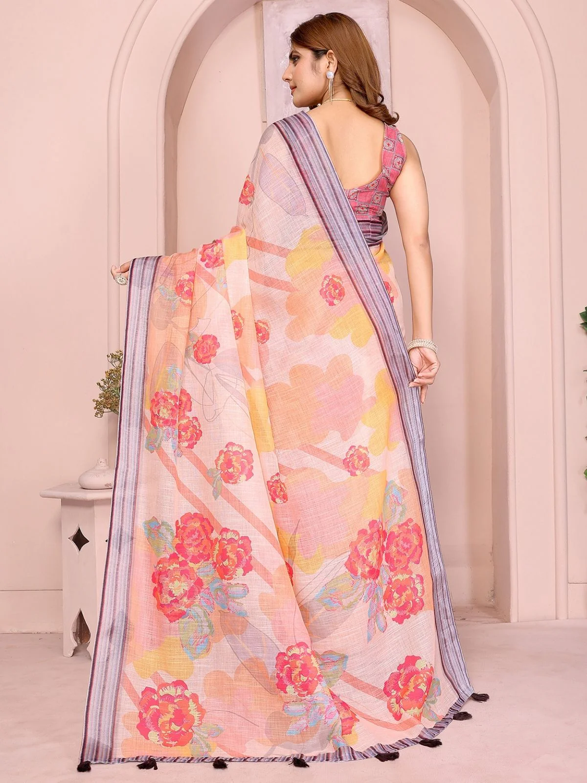 Odette Peach Cotton Linen Printed Saree For Women - Image 3