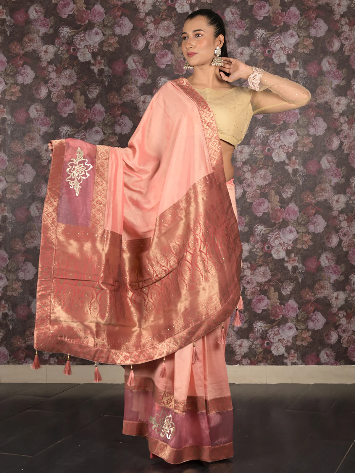 Odette Peach Embellished Crepe Saree Without Blouse For Women - Image 2