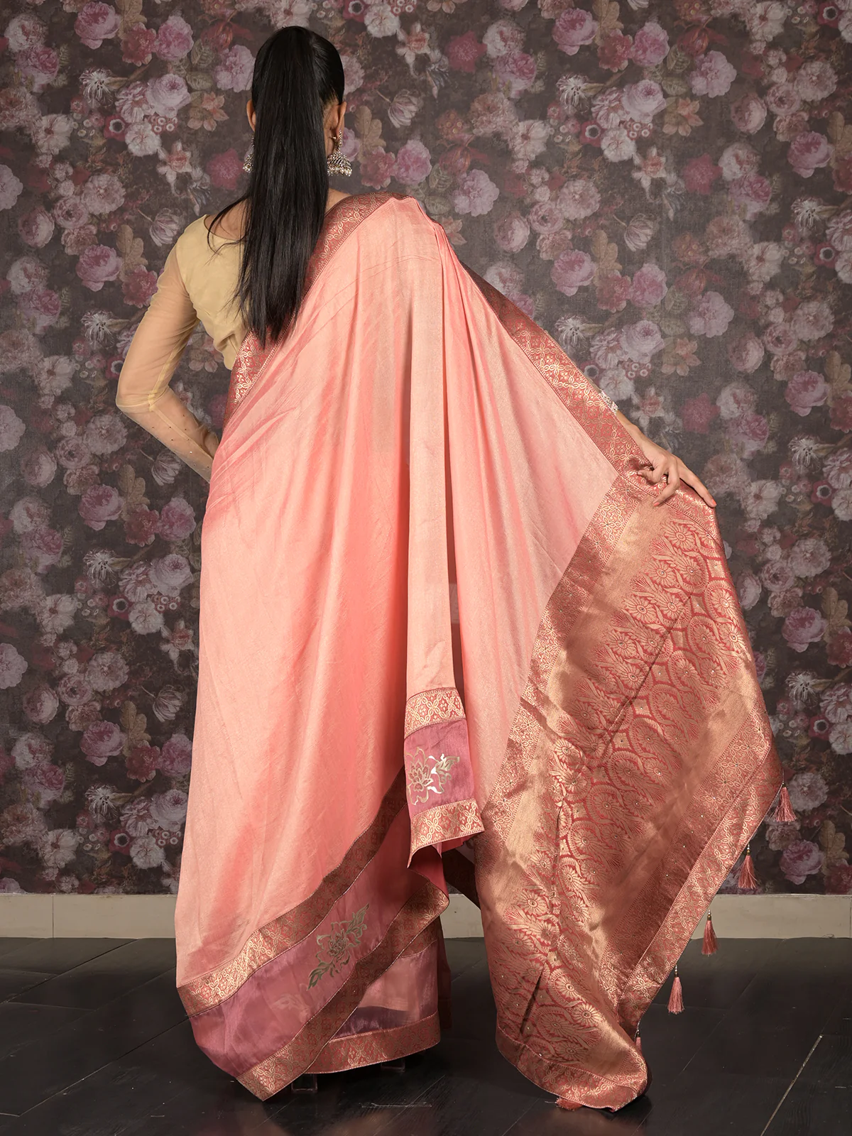 Odette Peach Embellished Crepe Saree Without Blouse For Women - Image 4