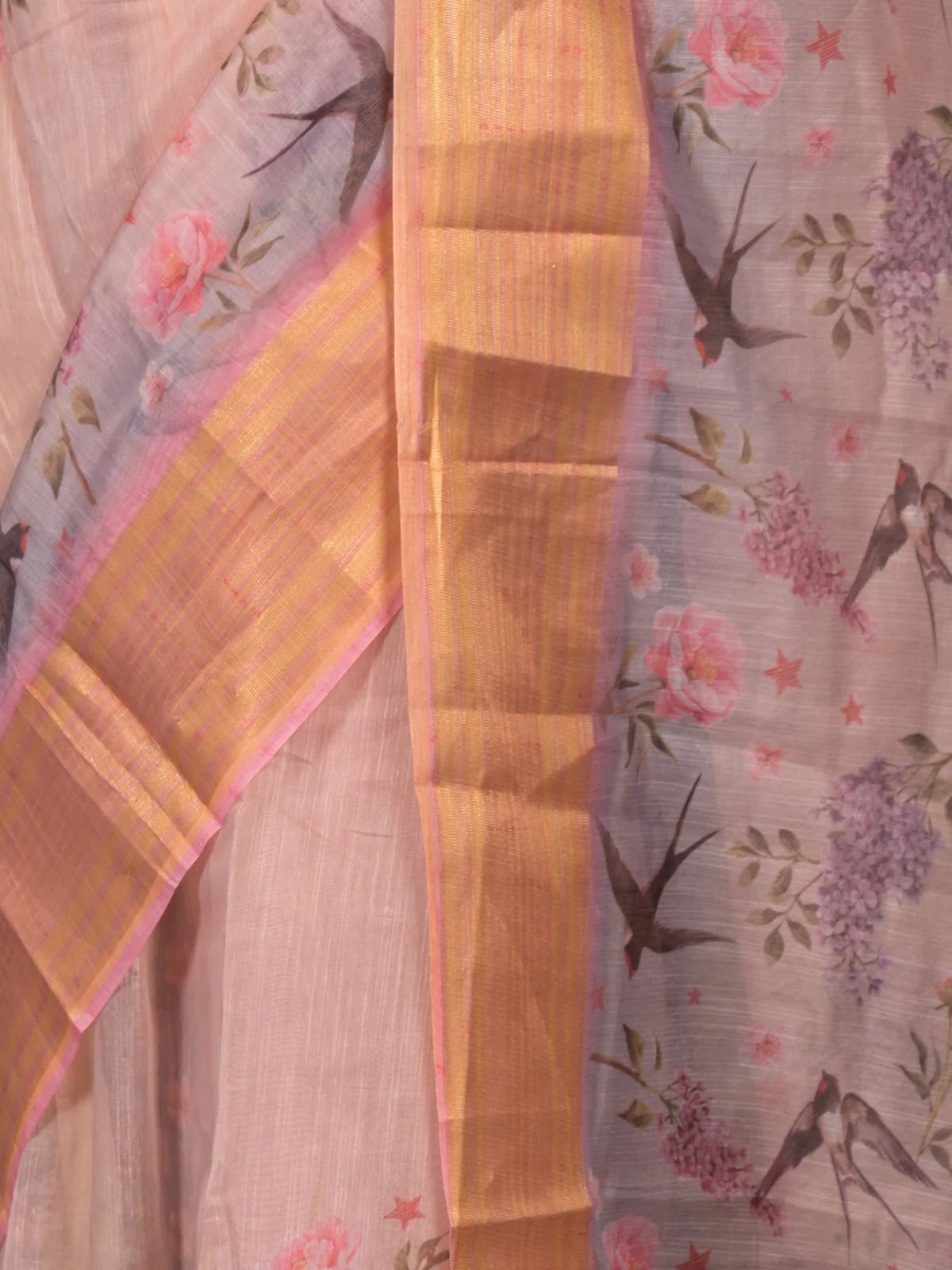 Odette Peach Floral Printed Cotton Blend Saree with Unstitched Blouse for Women - Image 5