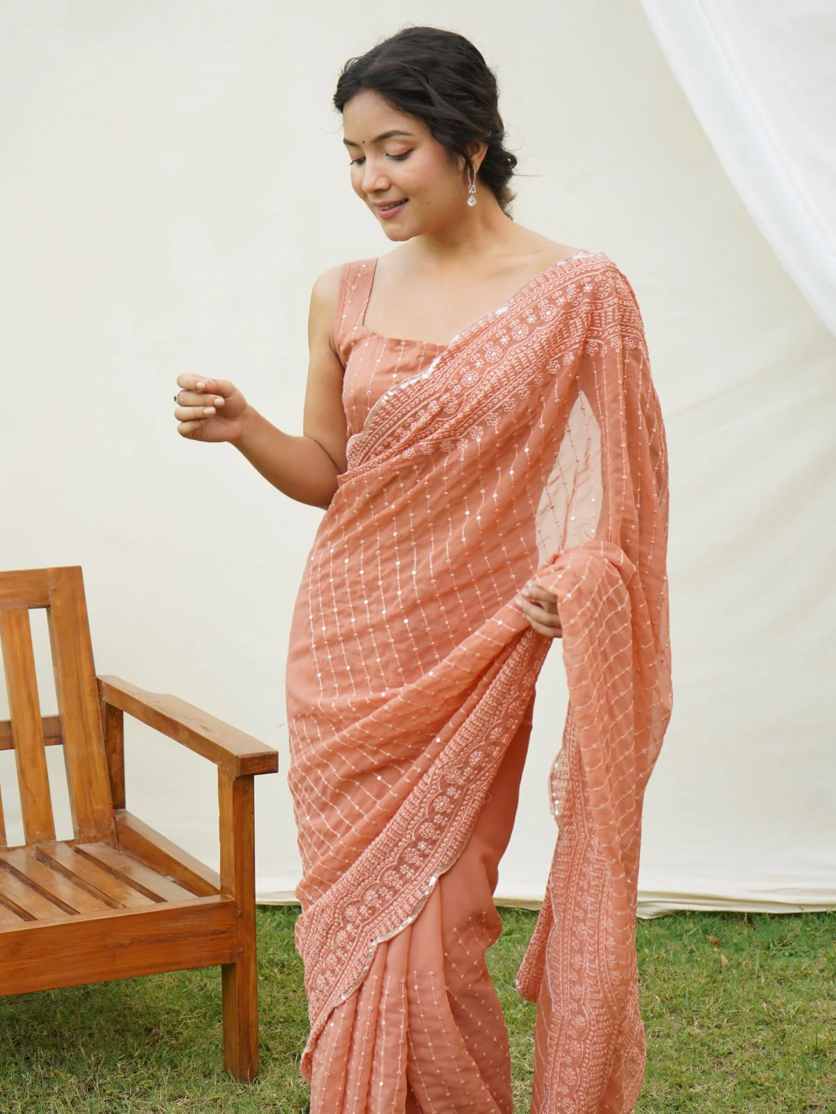Odette Peach Georgette Embroidered Saree With Unstitched Blouse For Women - Image 4