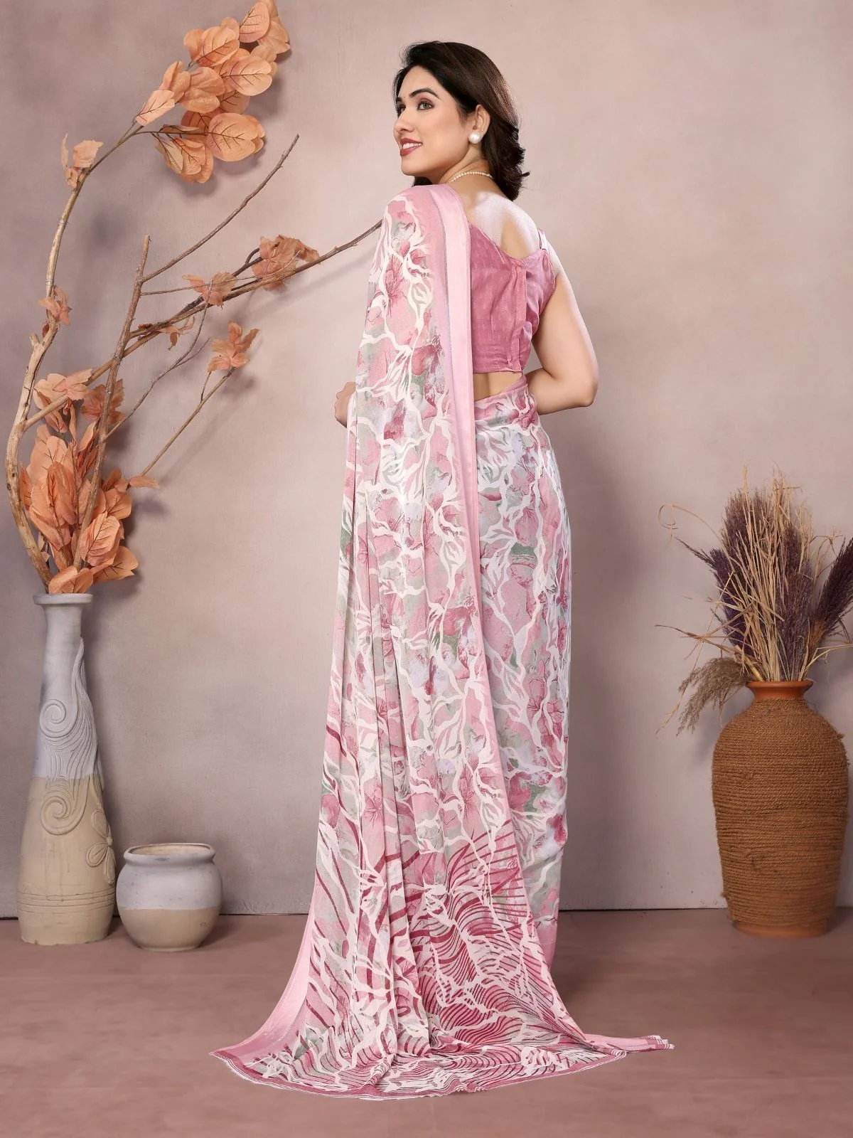 Odette Peach Georgette Printed Saree For Women - Image 3