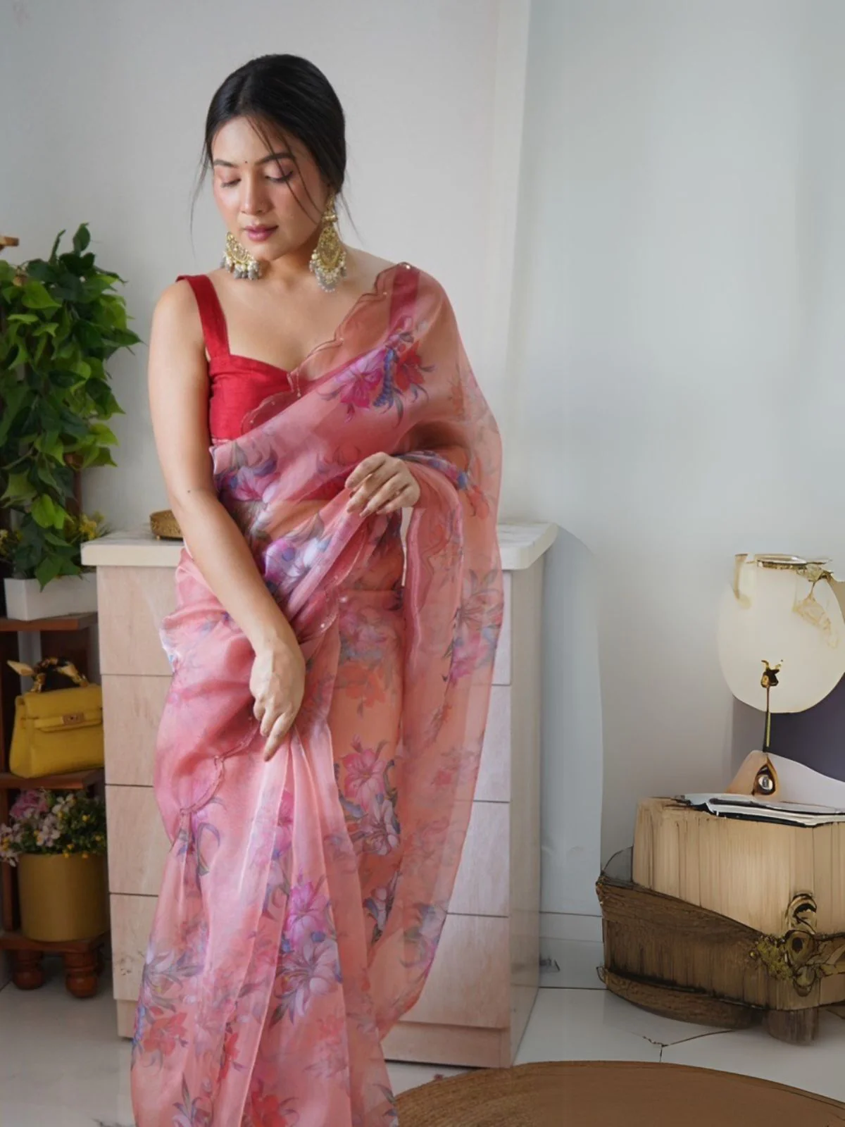 Odette Peach Organza Printed Saree With Unstitched Blouse For Women - Image 3