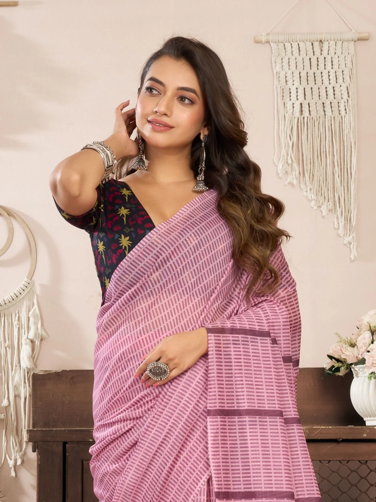 Odette Peach Pink Cotton Linen Zari Work Saree For Women - Image 5