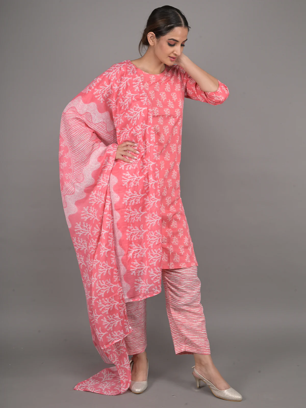 Odette Peach Printed Cotton Stitched Kurta Set for Women - Image 2