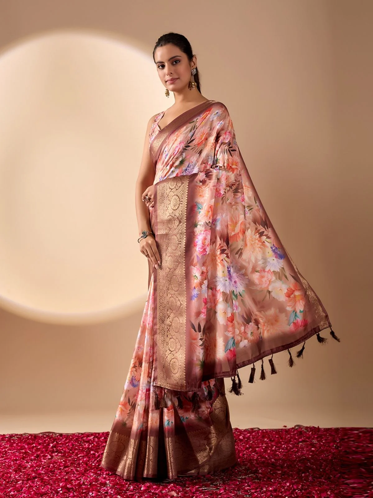 Odette Peach Silk Blend Printed Saree For Women - Image 2