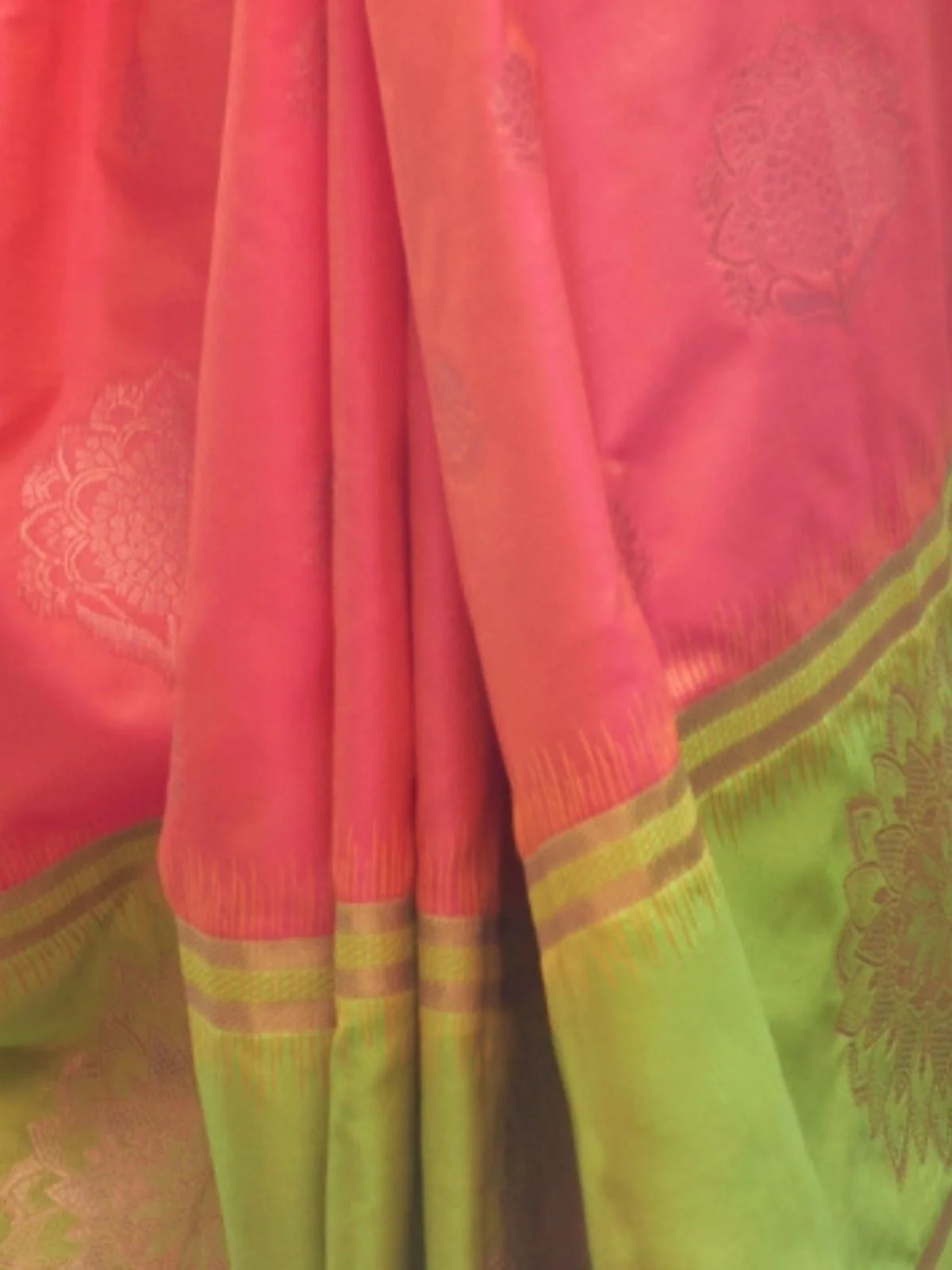 Odette Peach Silk Blend Woven Saree With Unstitched Blouse For Women - Image 3