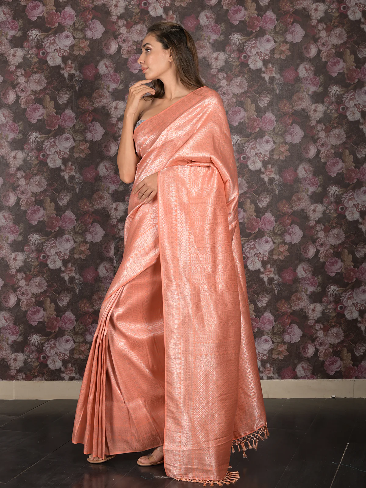 Odette Peach Silk Blend Woven Saree with Unstitched Blouse for Women - Image 4