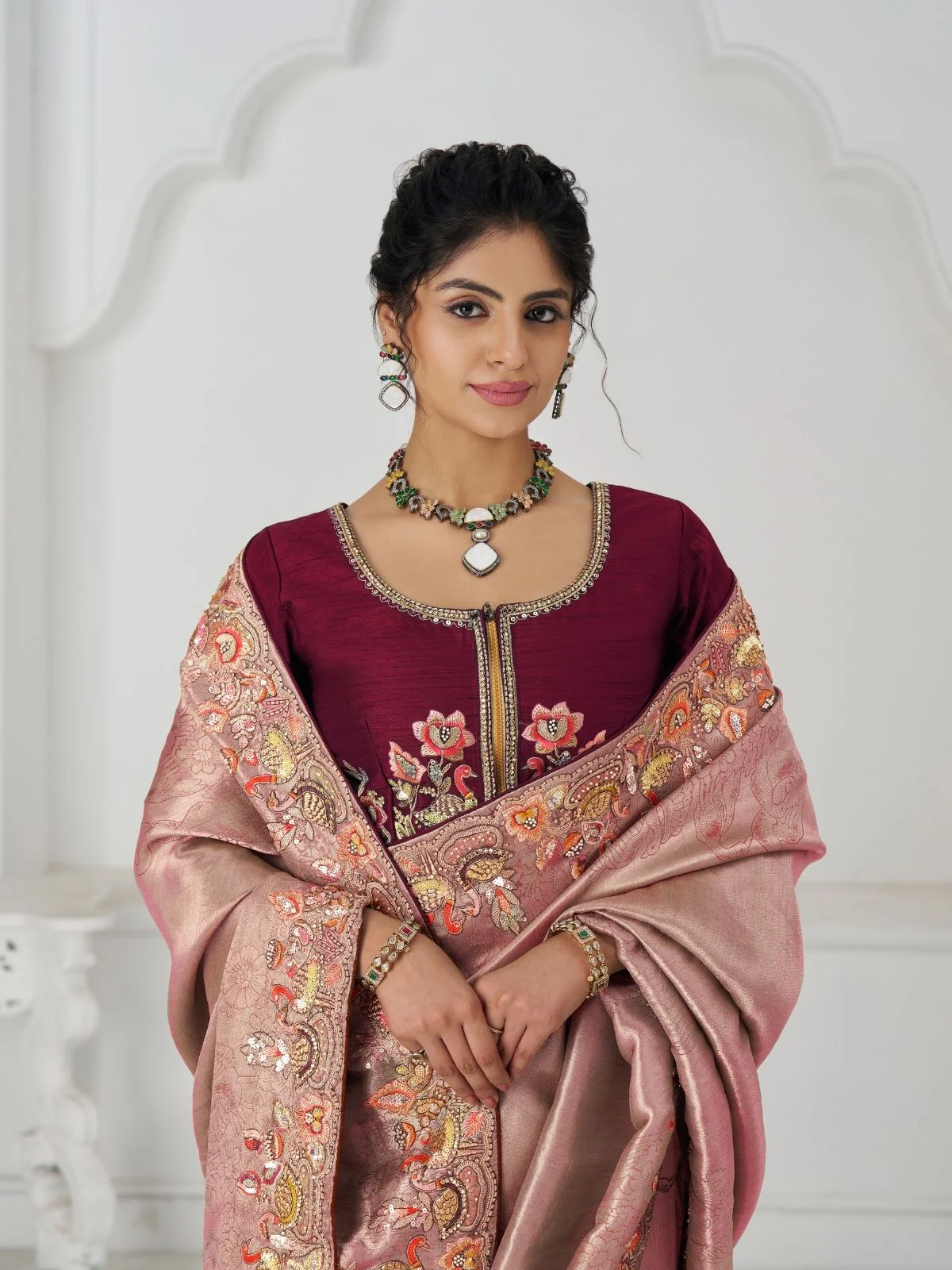 Odette Peach Viscose Silk Embroidered Saree For Women - Image 6