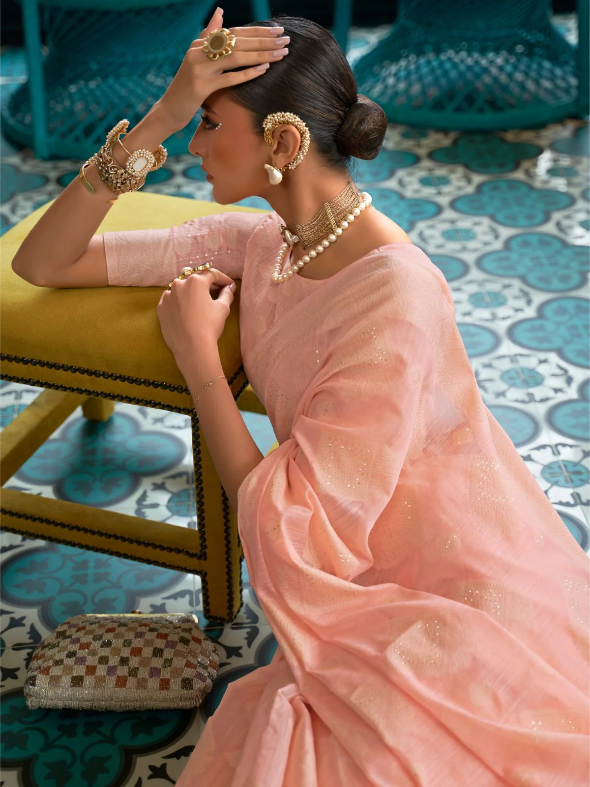 Odette Peach Woven Design Silk Blend Saree With Unstitched Blouse For Women - Image 2