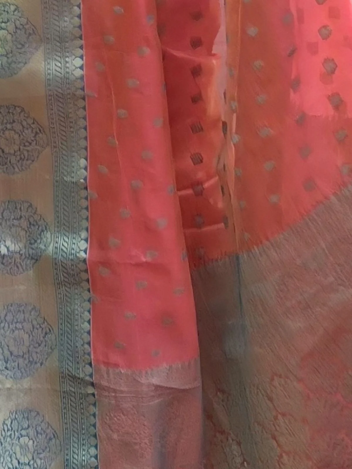 Odette Peach Woven Design Tissue Silk Saree With Unstitched Blouse For Women - Image 4