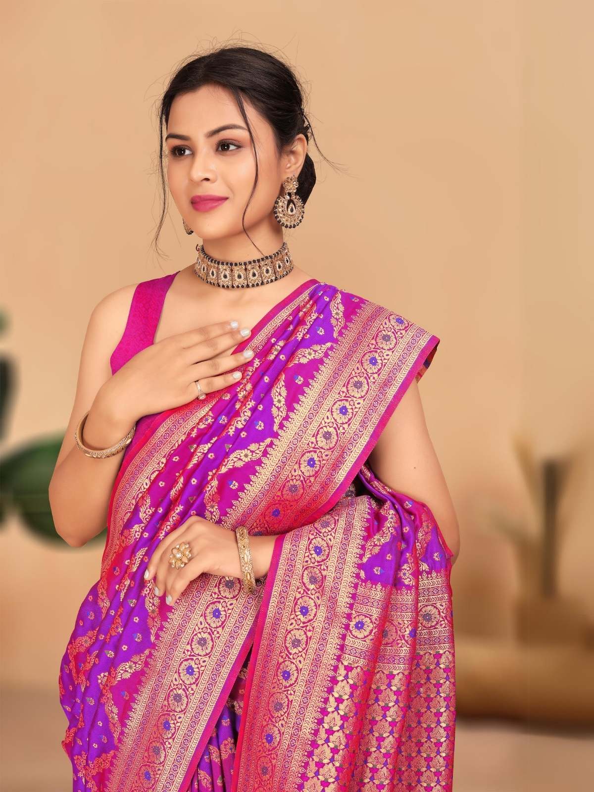 Odette Pink And Blue Woven Banarasi Silk Saree With Unstitched Blouse for Women - Image 3