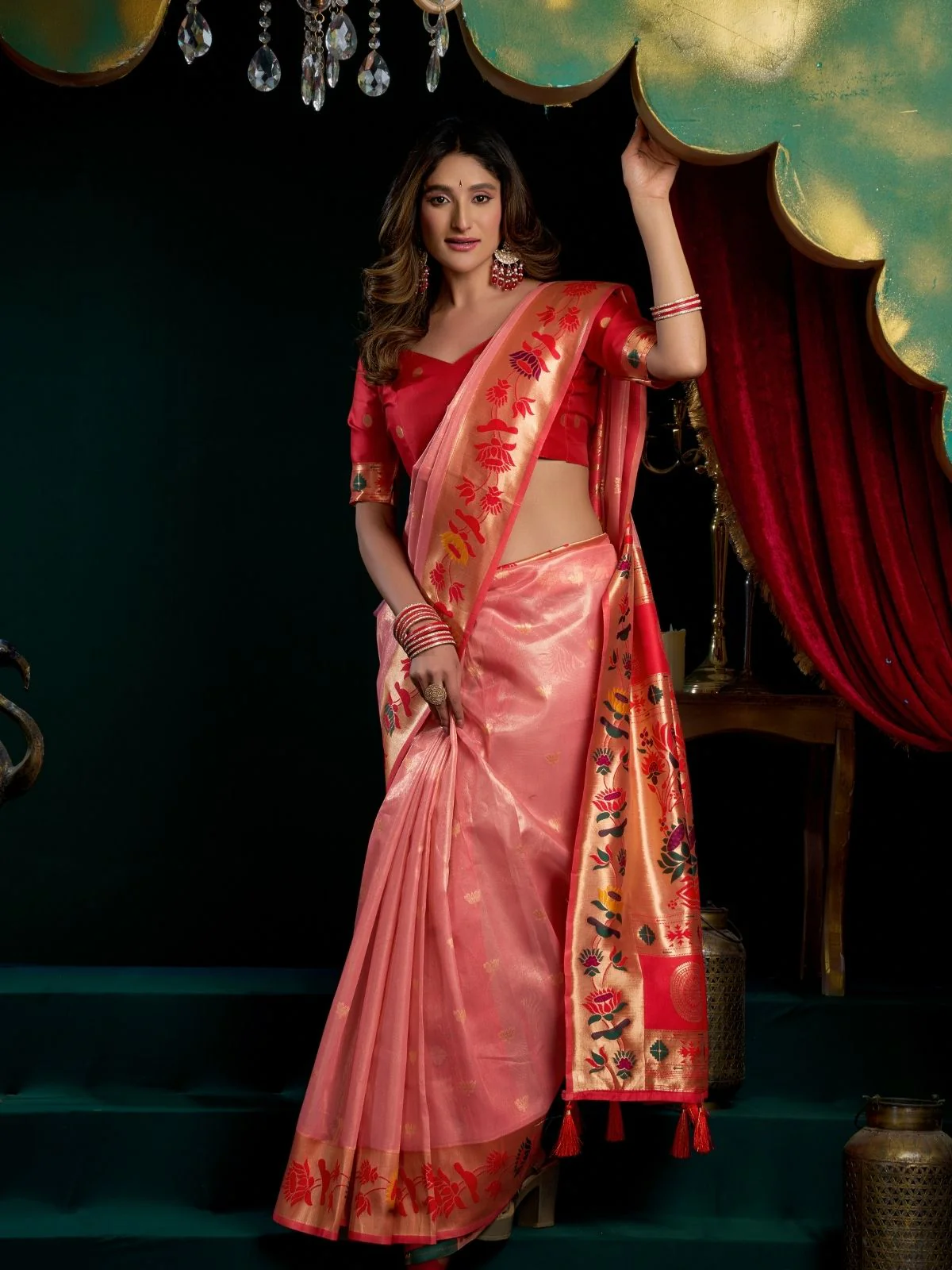 Odette Pink and Maroon Silk Blend Woven Saree For Women - Image 3