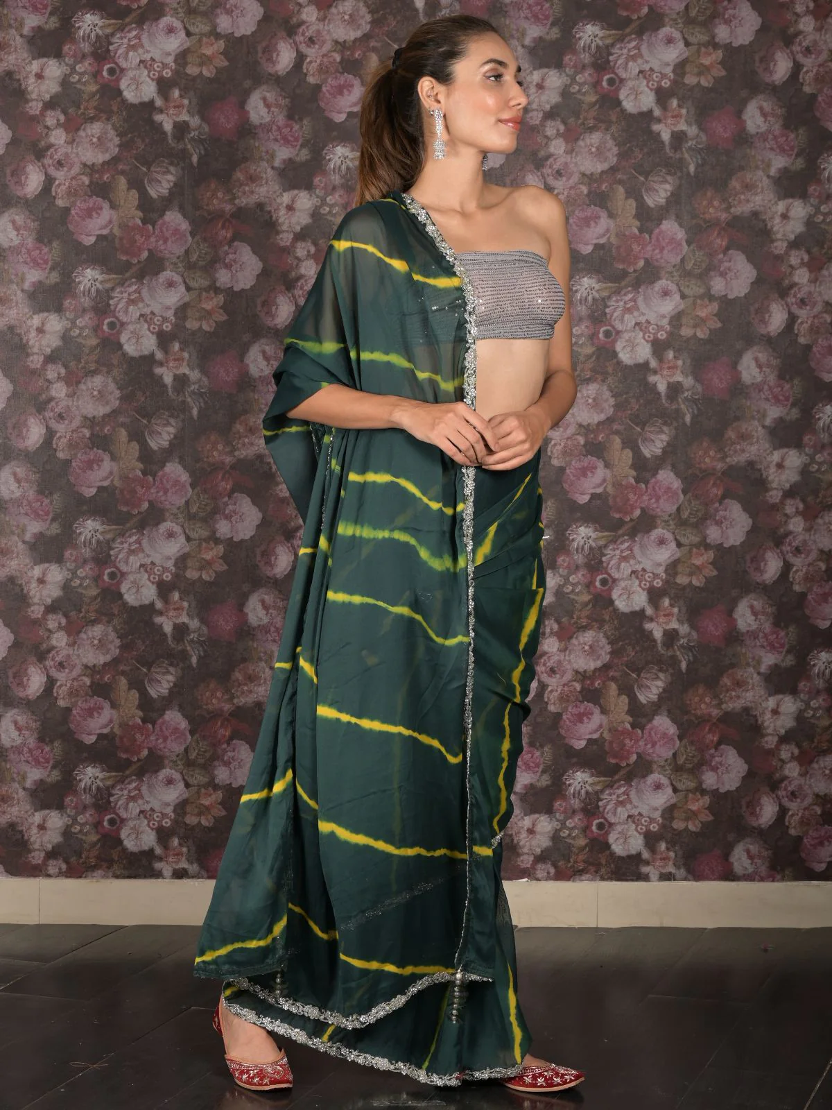 Odette Dark Green Georgette Printed Saree Without Blouse For Women - Image 2