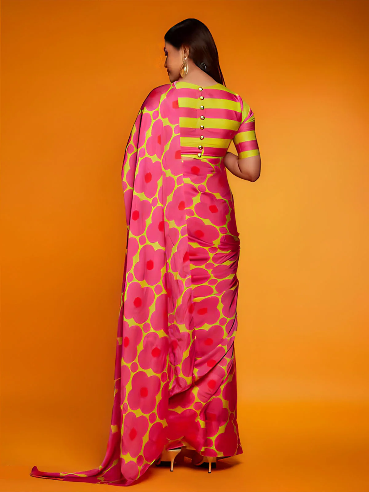 Odette Pink And Yellow Satin Printed Saree With Unstitched Blouse For Women - Image 4